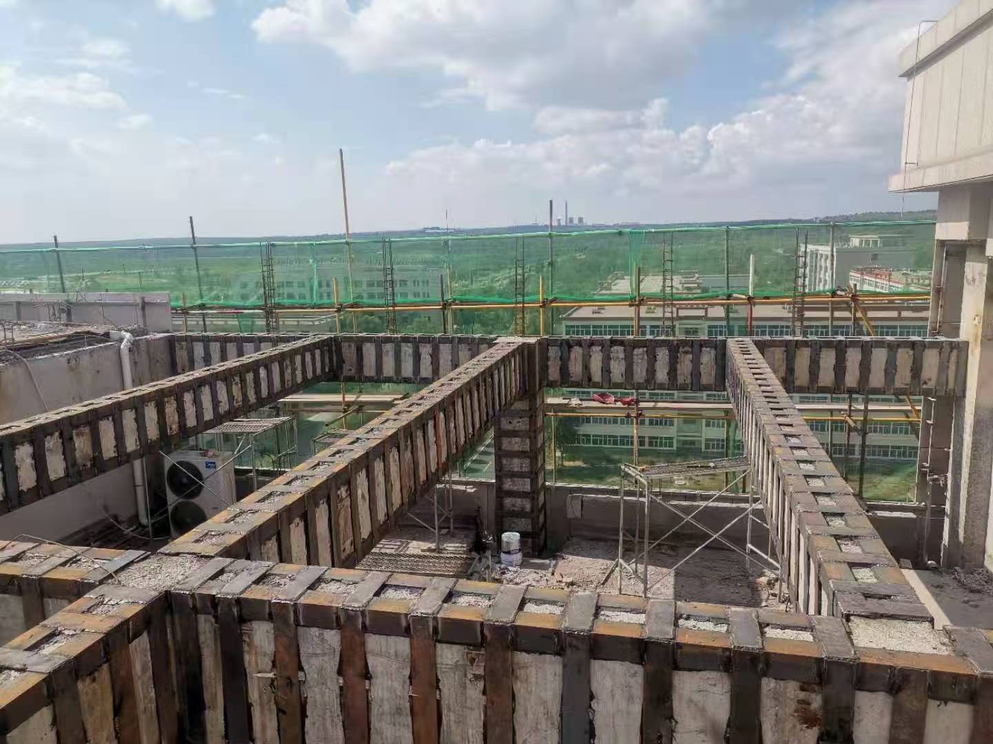 玉树厂房加固怎么做?